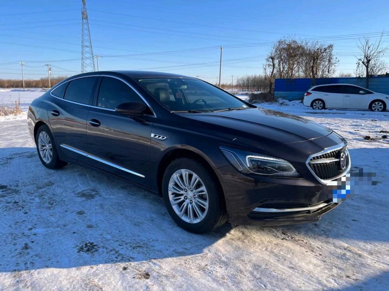 保定18年别克君越2