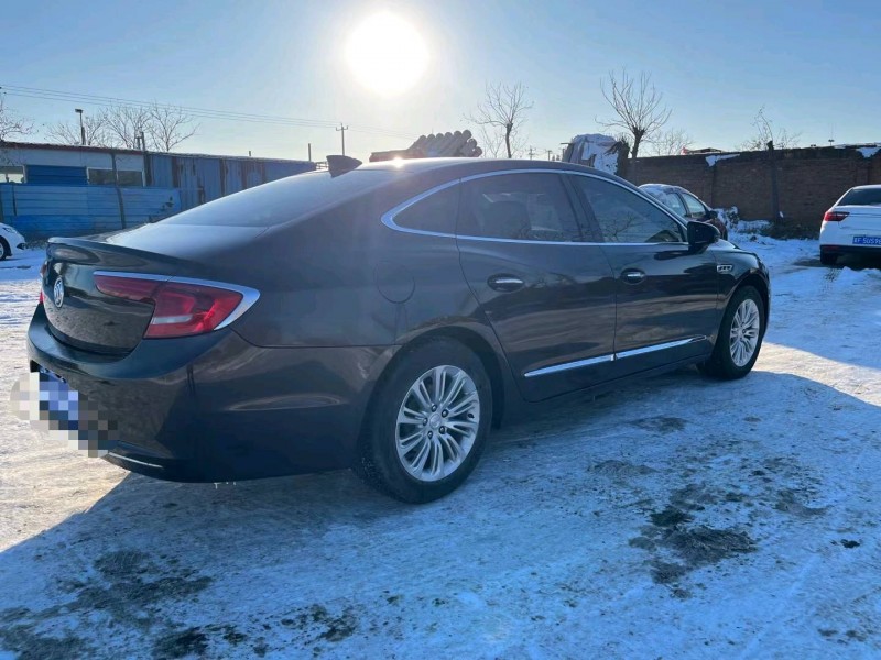 保定18年别克君越7