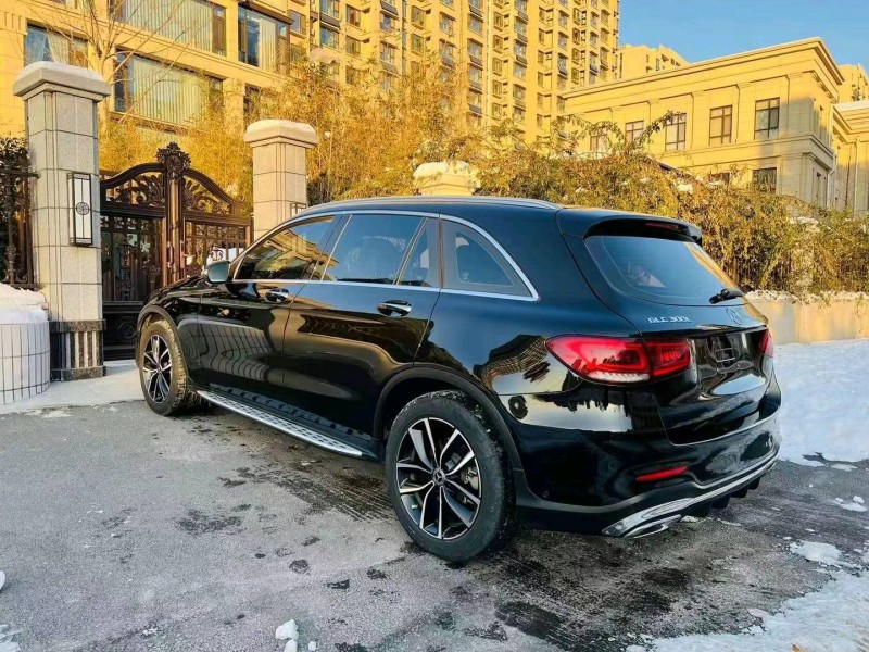 东营19年奔驰GLC4