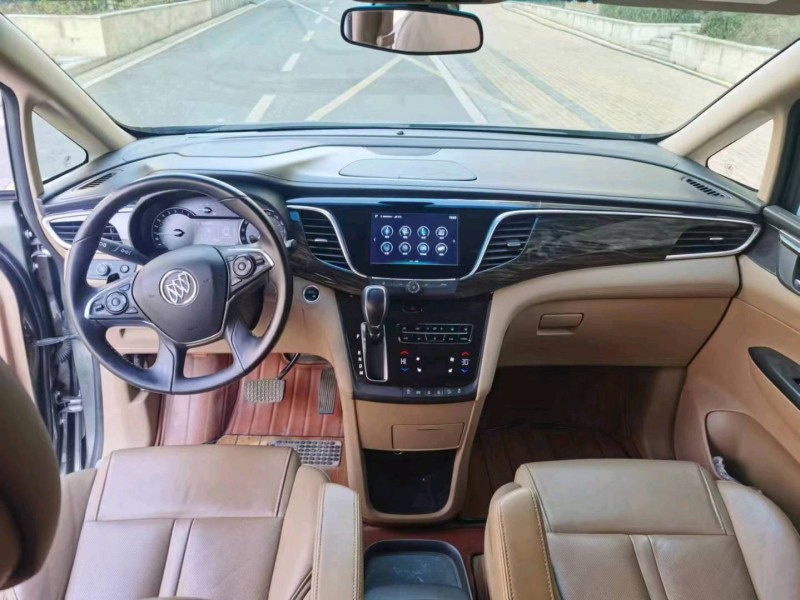 徐州19年别克GL84