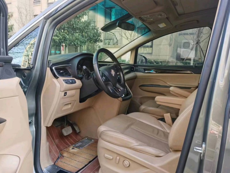 徐州19年别克GL86