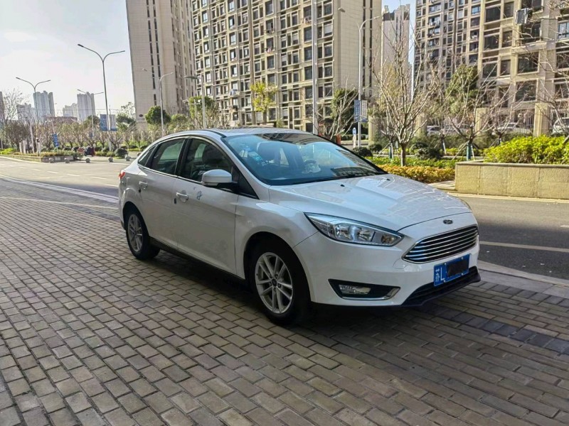 徐州16年福特福克斯2