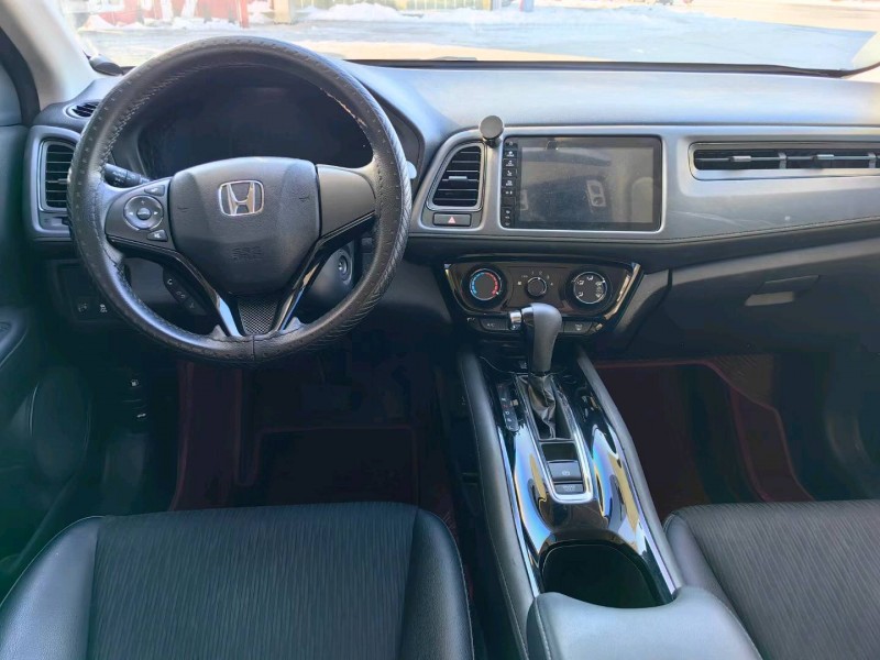 保定22年本田缤智5