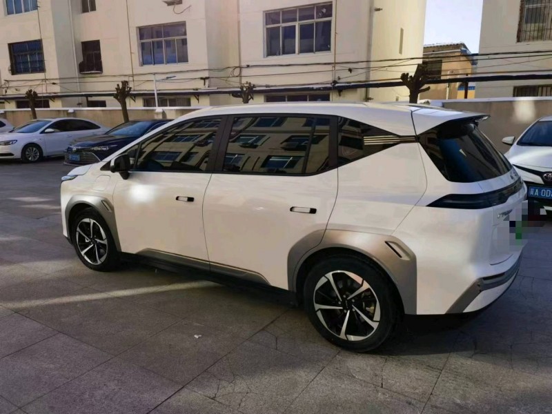 保定23年传祺埃安Y5