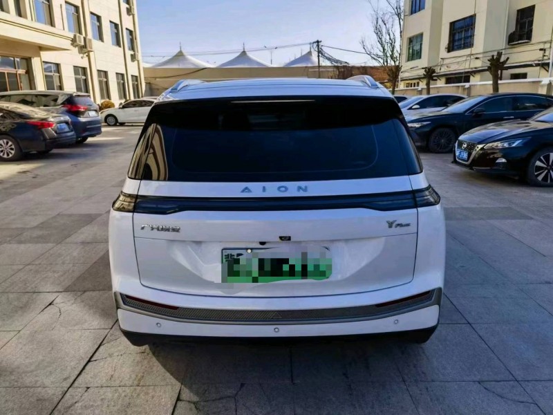 保定23年传祺埃安Y9