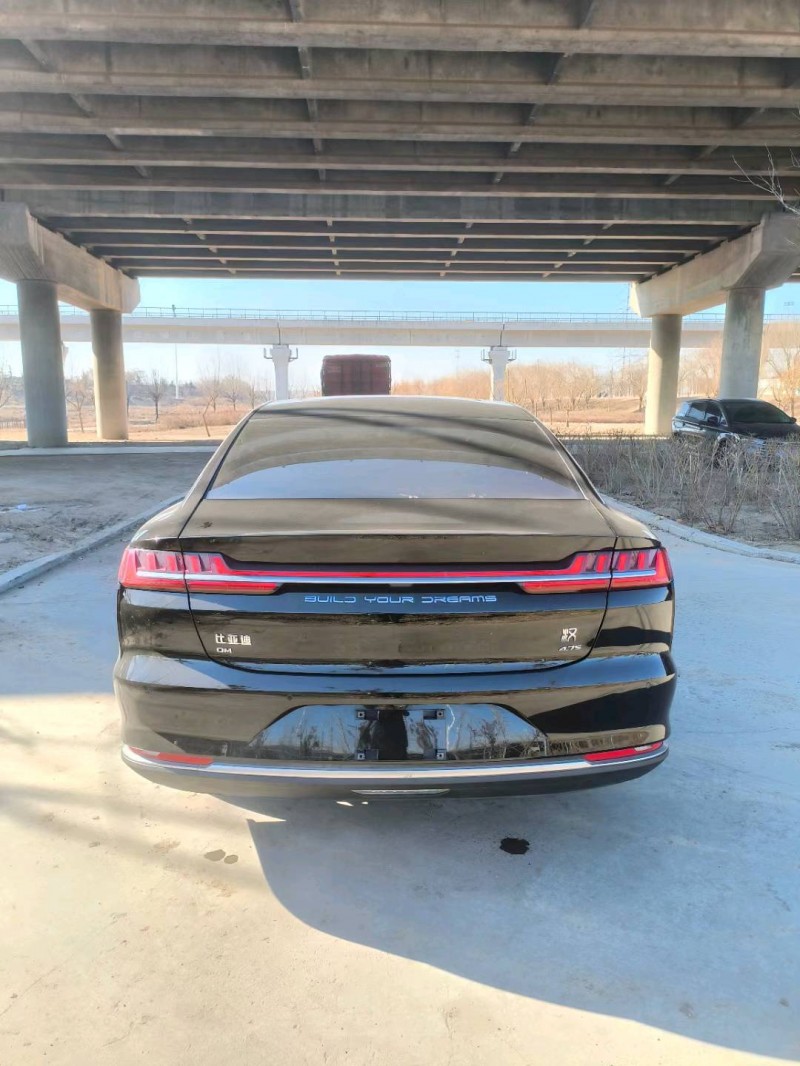 青岛22年比亚迪汉9