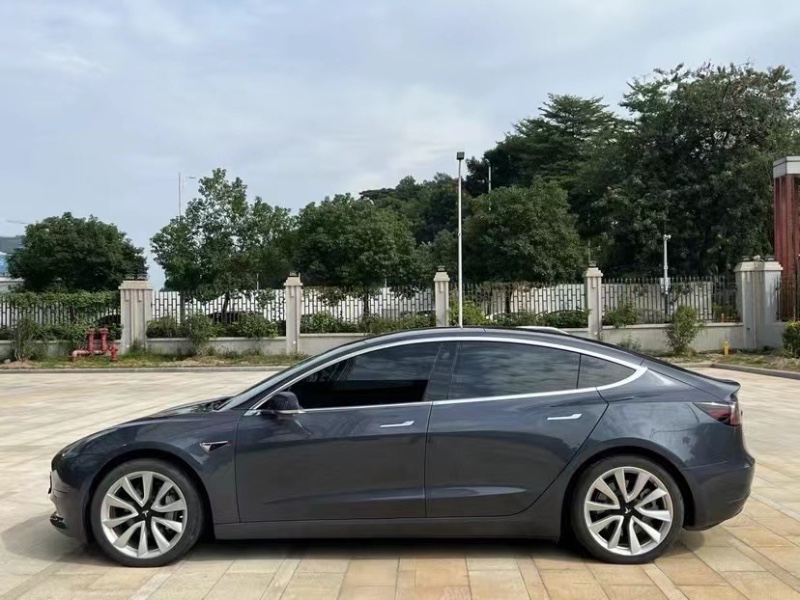 廣州20年特斯拉MODEL 35