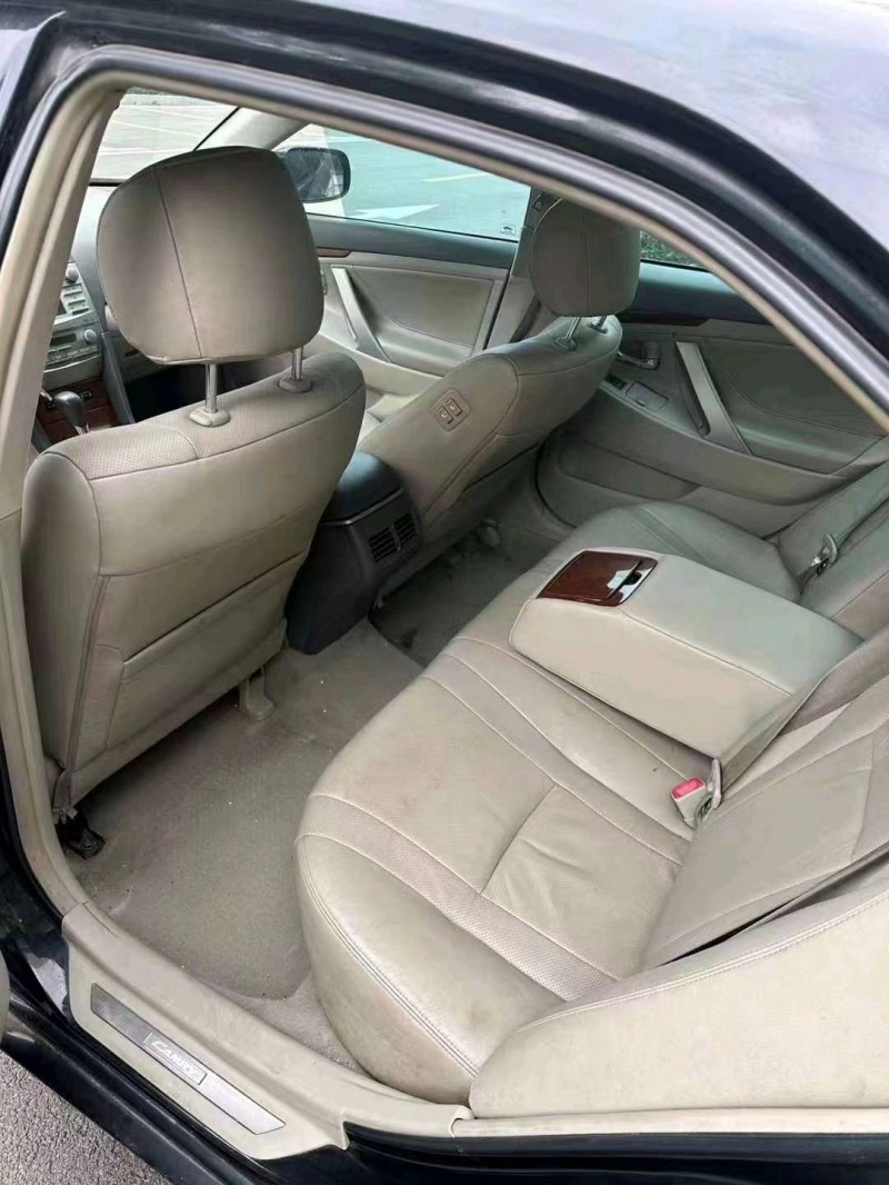 济南15年丰田凯美瑞6