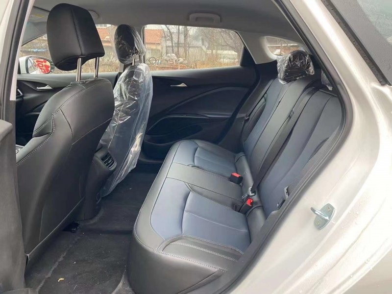 青岛23年别克微蓝6