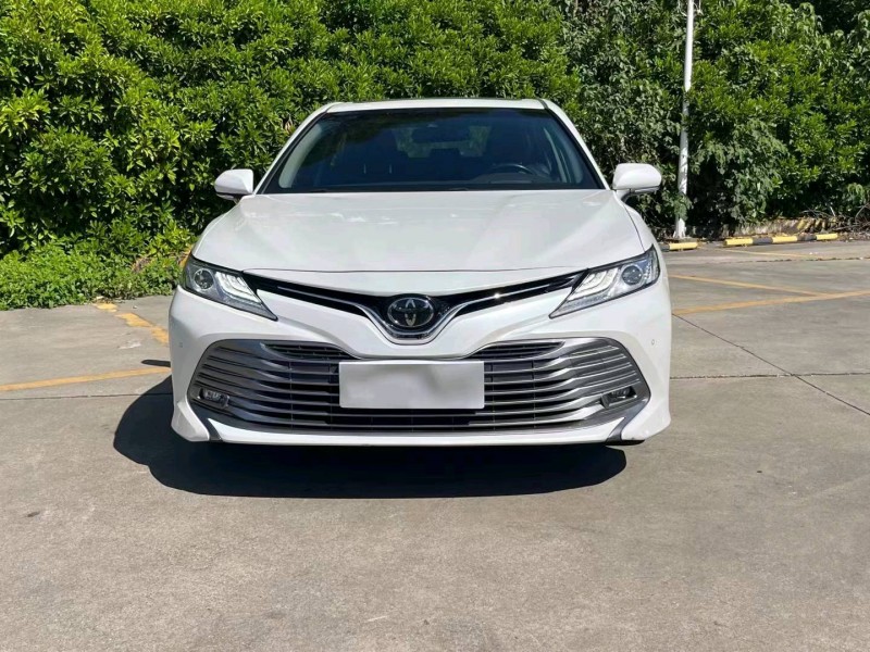 济南19年丰田凯美瑞1