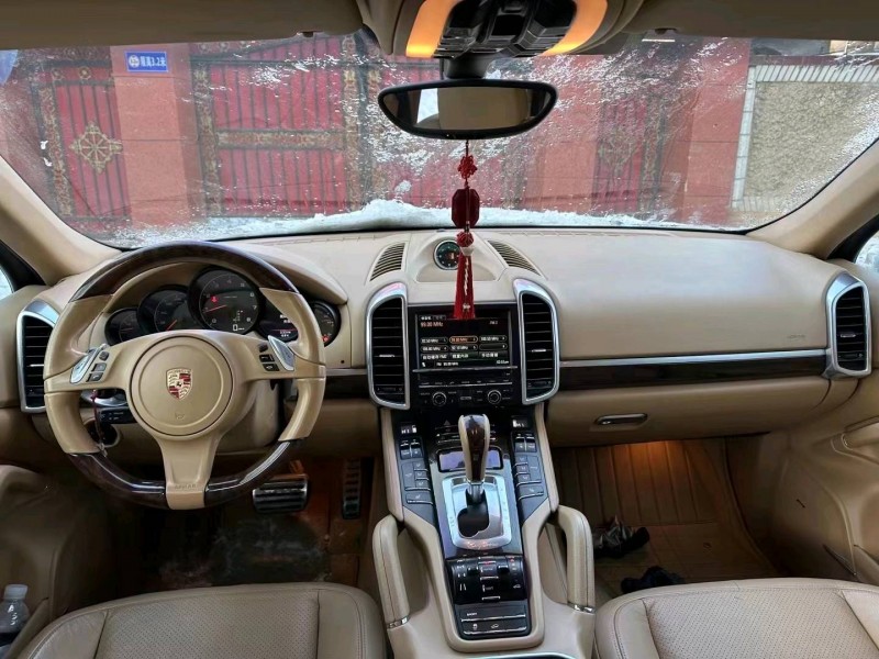 邯郸13年保时捷卡宴5