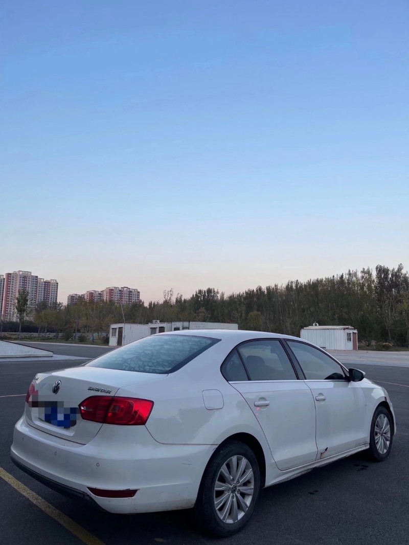 济南15年大众速腾2