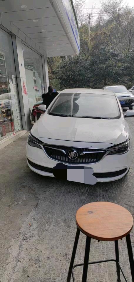 重庆20年别克英朗1