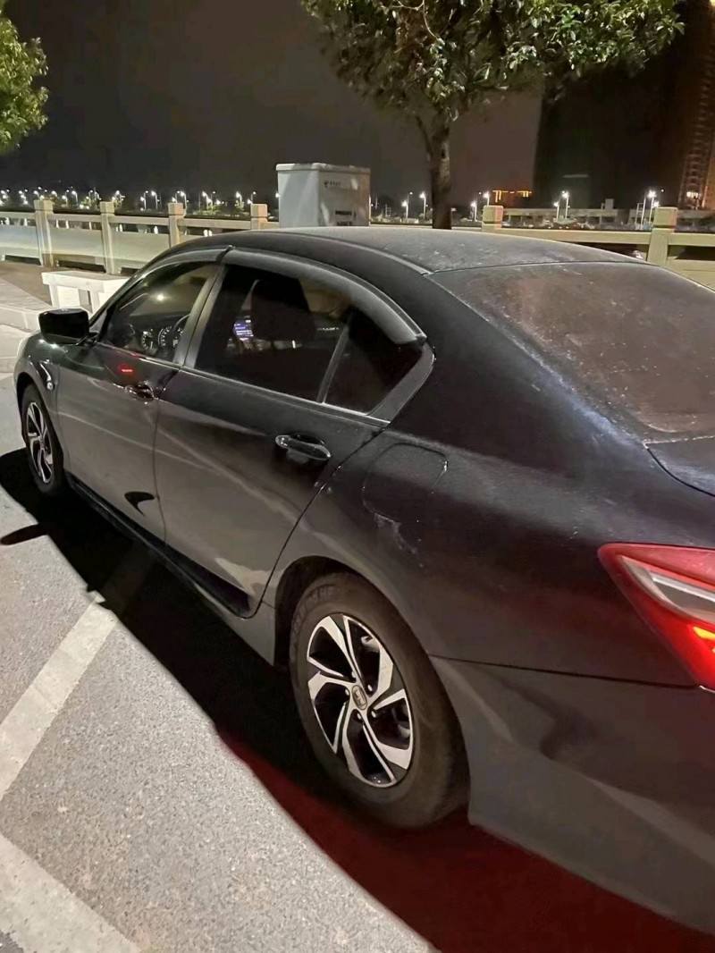 汕头17年本田雅阁6