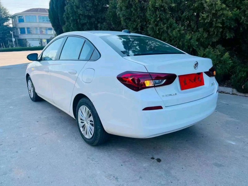 枣庄23年别克凯越6