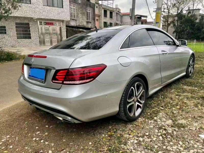 嘉兴14年奔驰E8