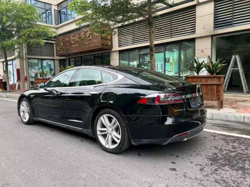 珠海15年特斯拉MODEL S9