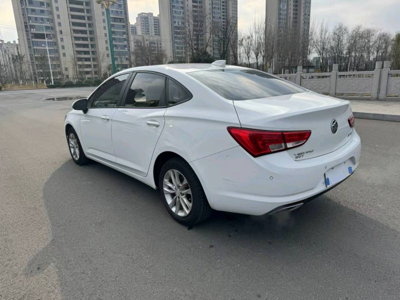 徐州18年别克威朗6