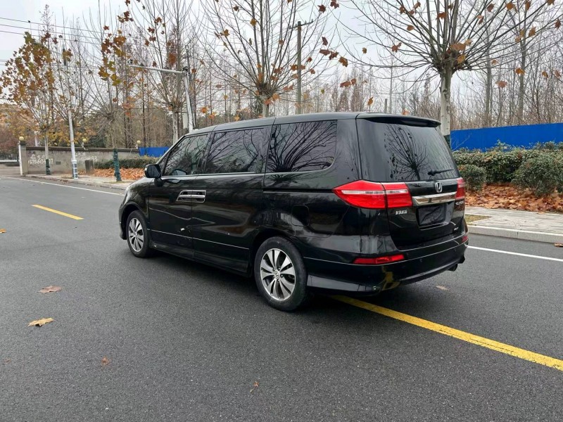 徐州15年本田艾力绅7