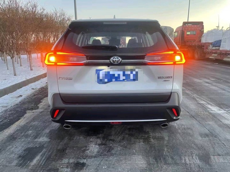 保定23年丰田威兰达6