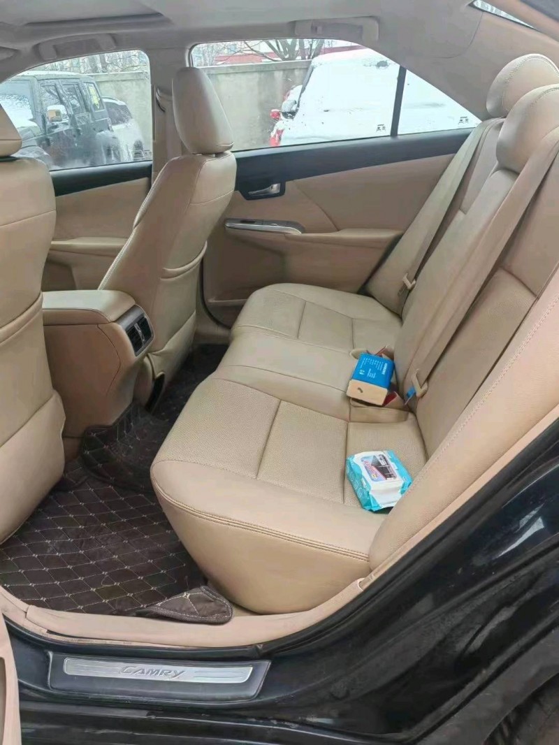 保定13年丰田凯美瑞4