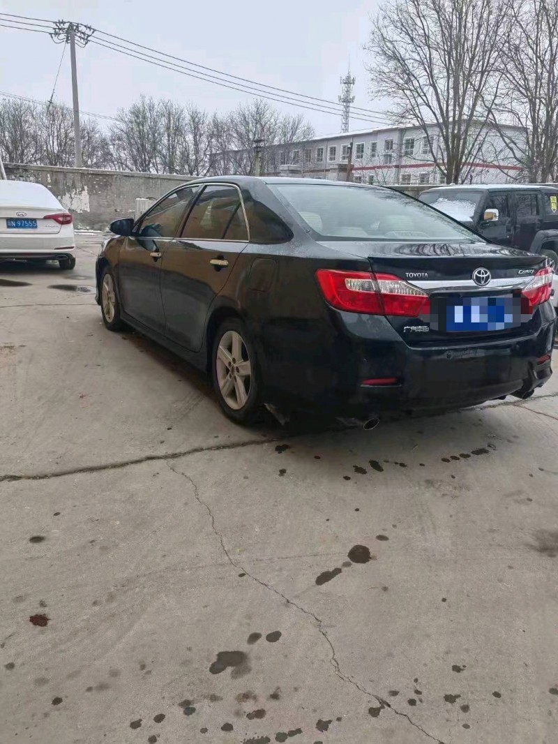 保定13年丰田凯美瑞6