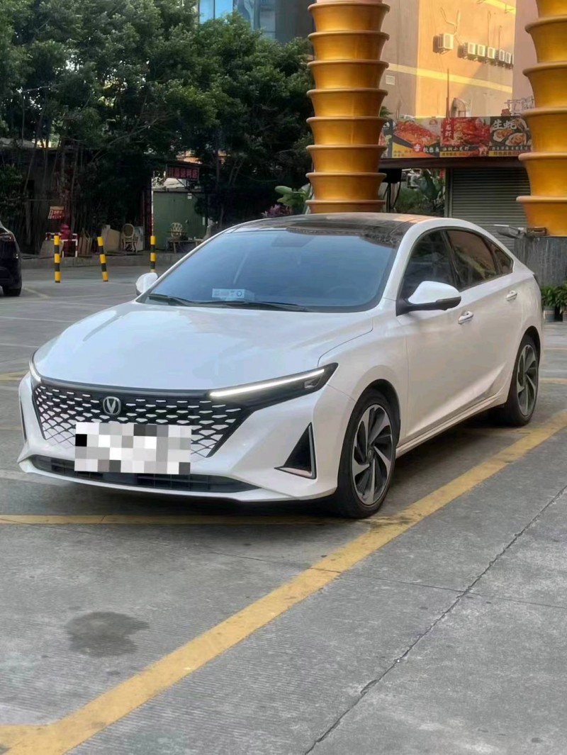 广州23年长安汽车锐程CC2