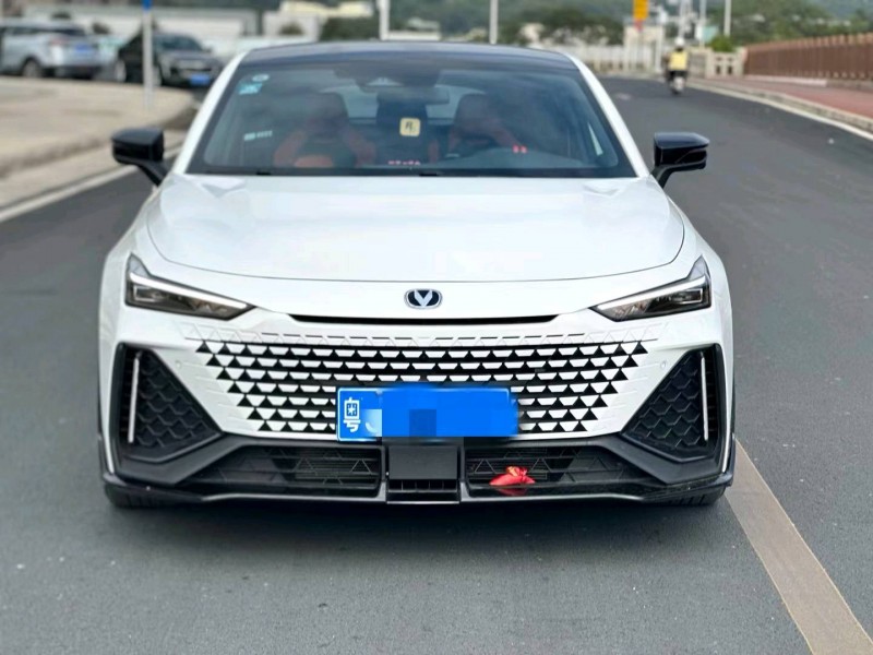 广州23年长安汽车UNI-V1