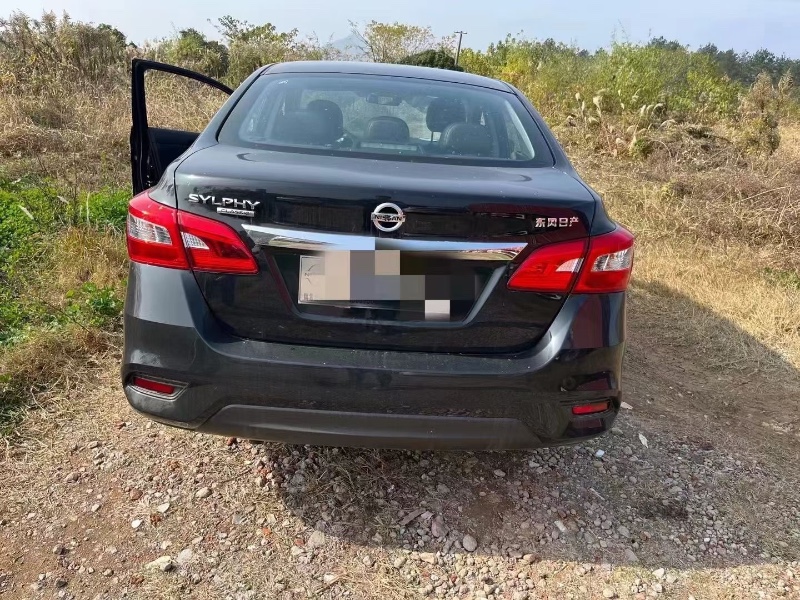 嘉兴23年日产轩逸3