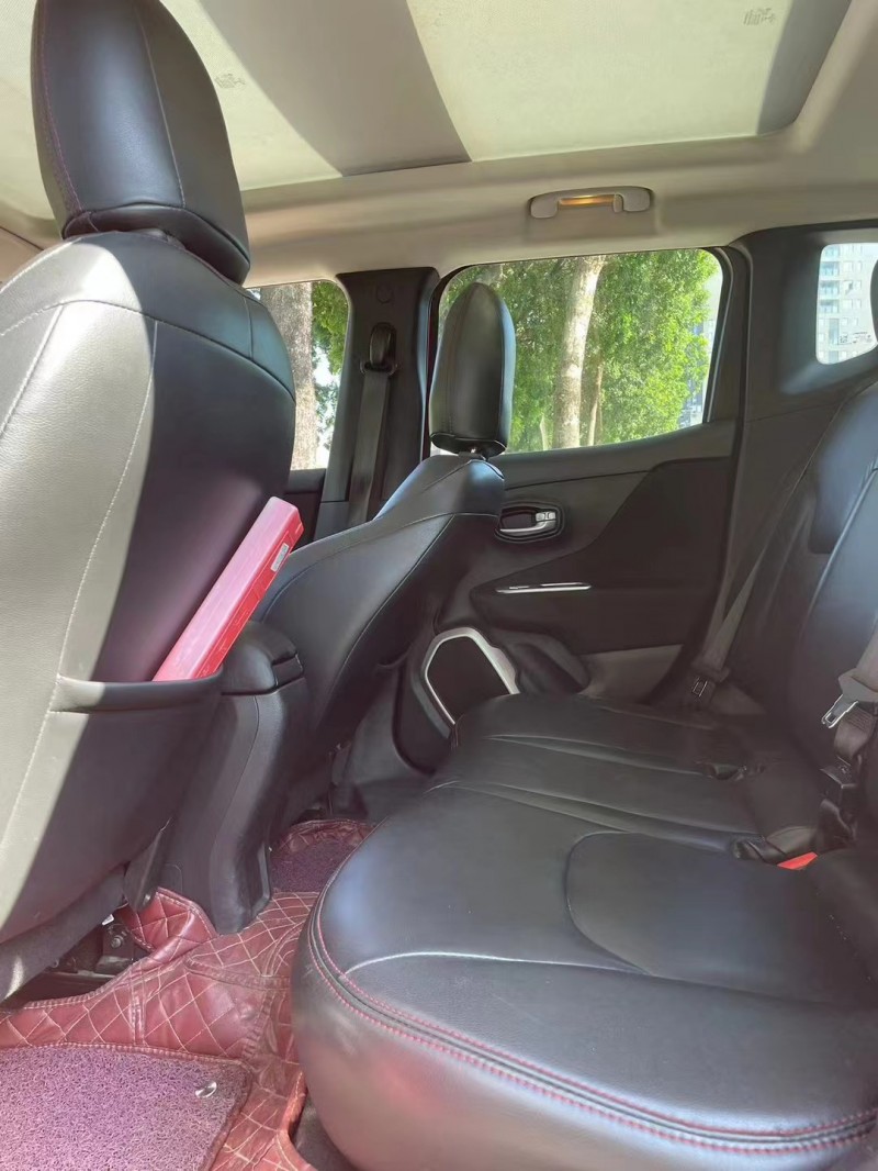 东莞17年Jeep自由侠5