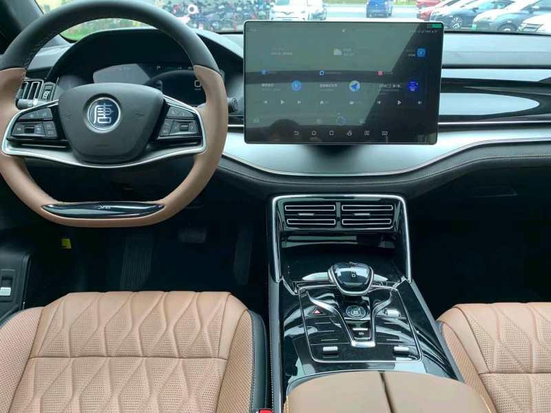 中山23年比亚迪唐7