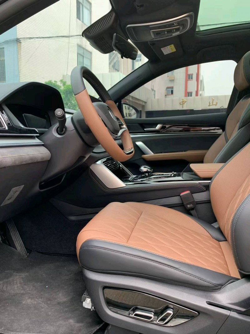 中山23年比亚迪唐8