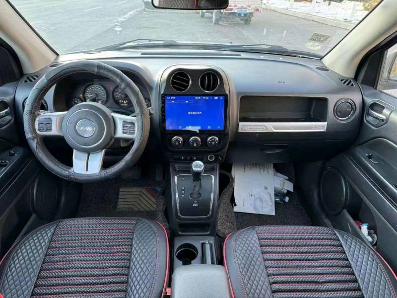 枣庄14年Jeep指南者8