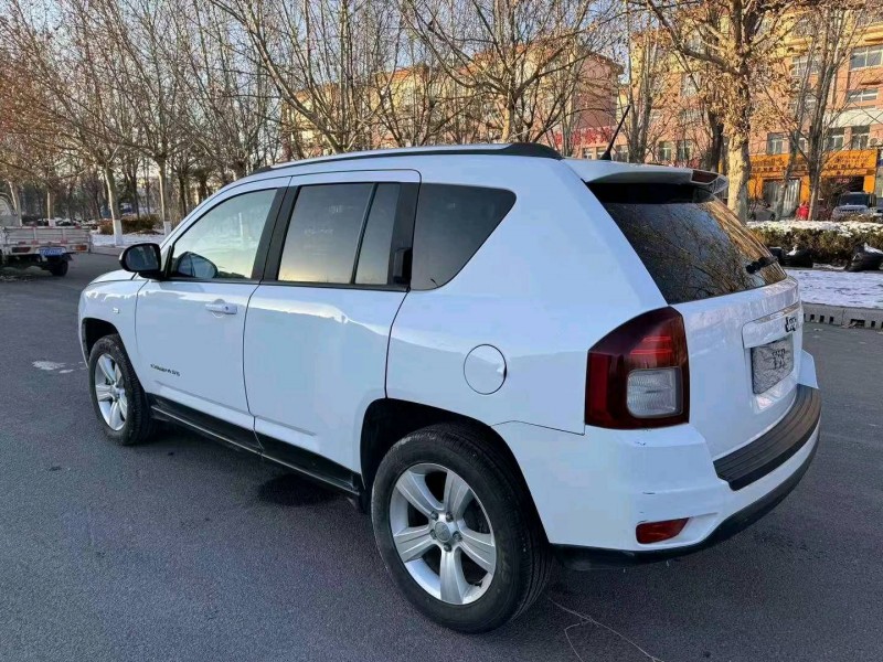 枣庄14年Jeep指南者9