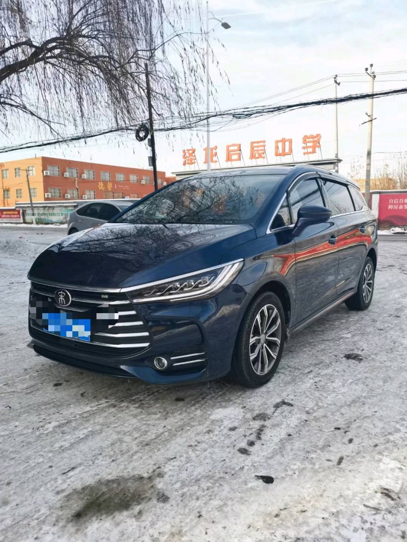 保定19年比亚迪宋MAX3