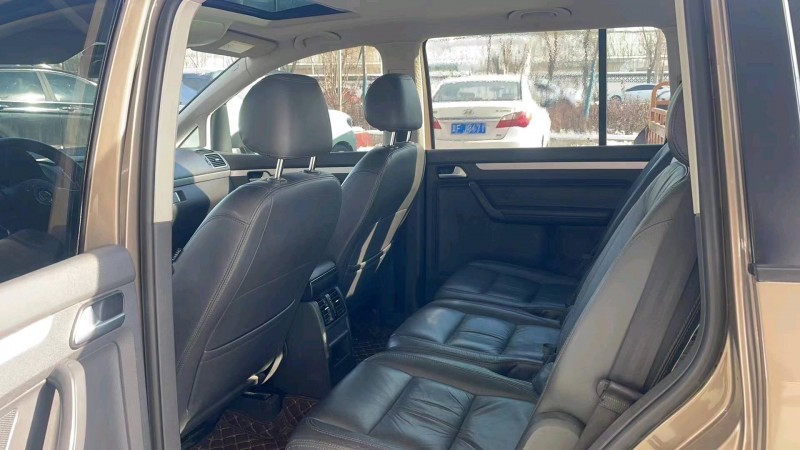 保定15年大众途安5