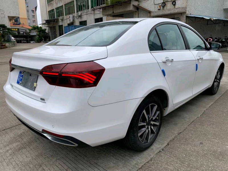中山20年吉利帝豪5
