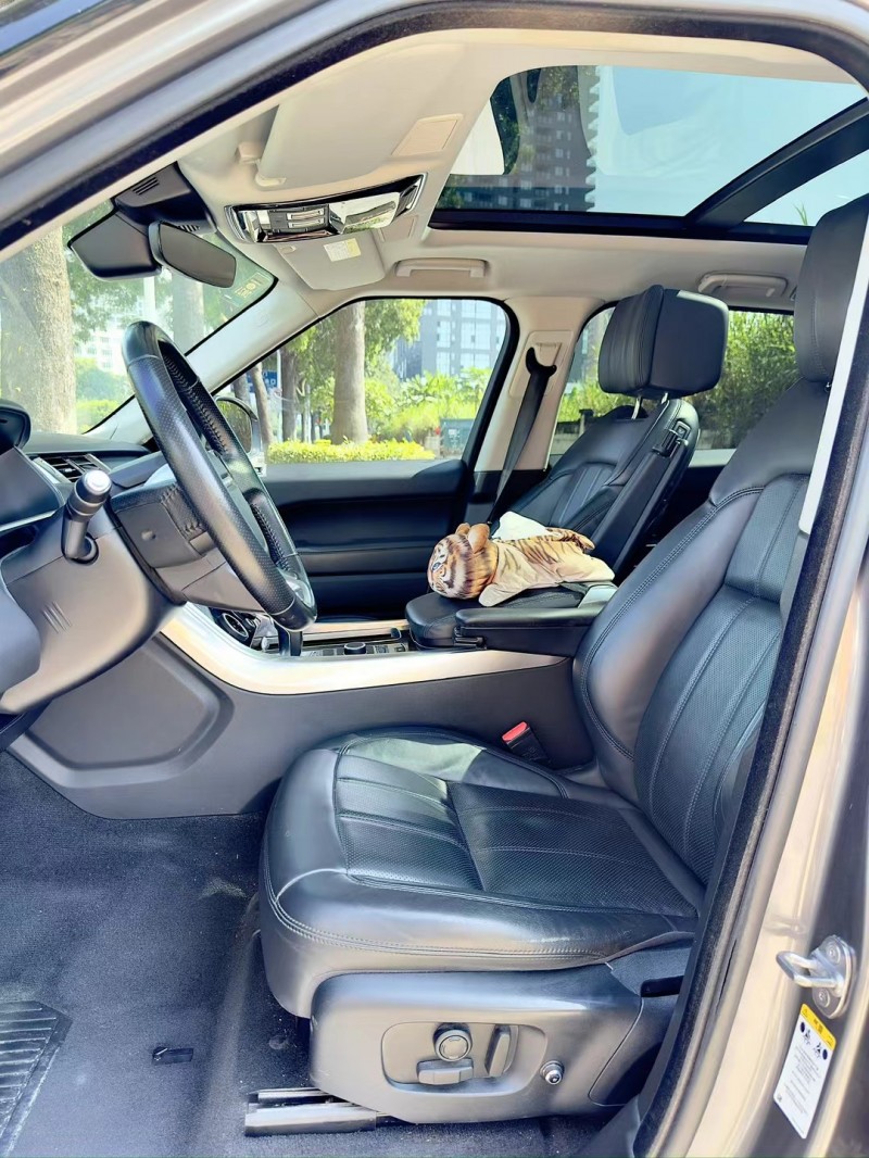 东莞19年路虎揽胜运动4