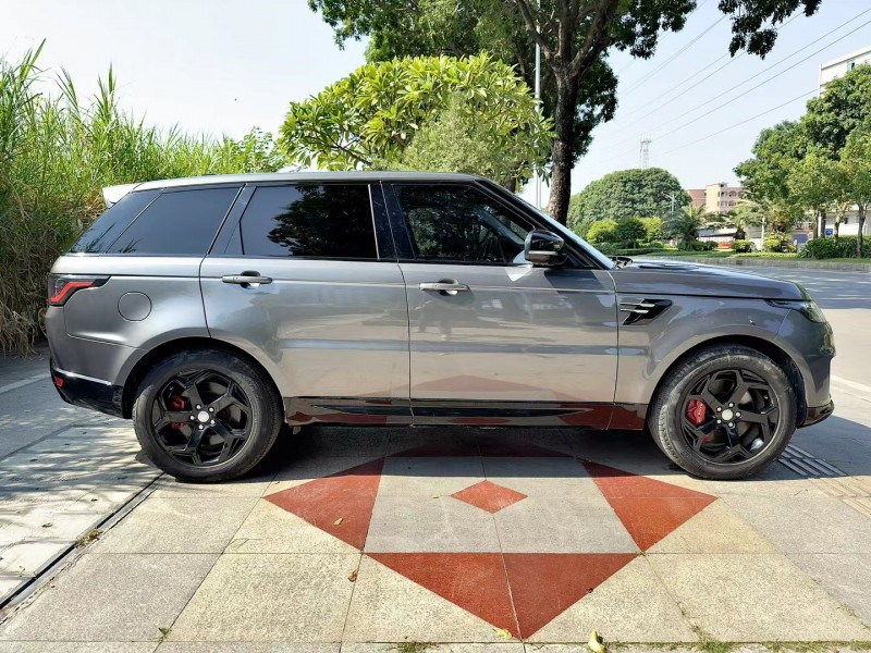 东莞19年路虎揽胜运动8