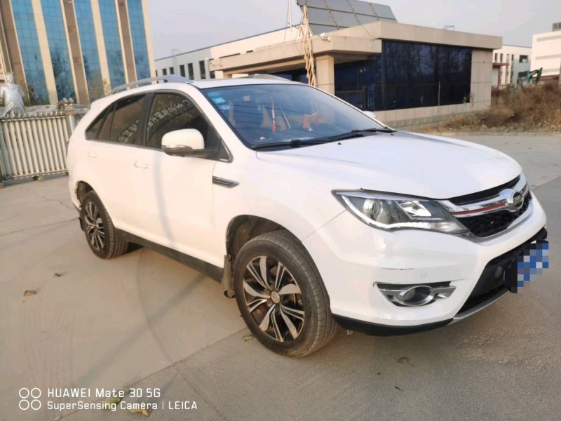 保定17年比亚迪S73