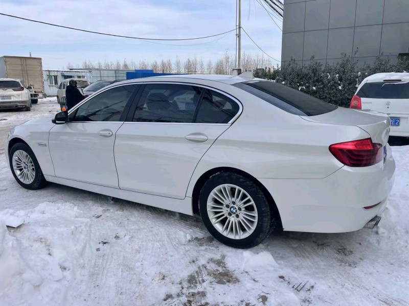 保定15年宝马5系8
