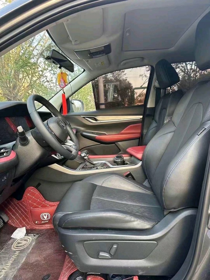 东营23年长安汽车CS557