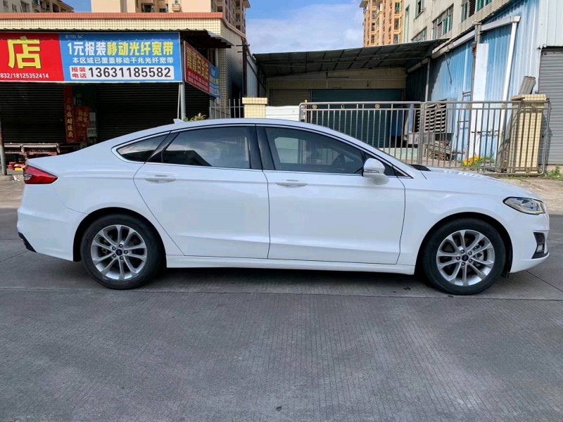 中山21年福特蒙迪欧2