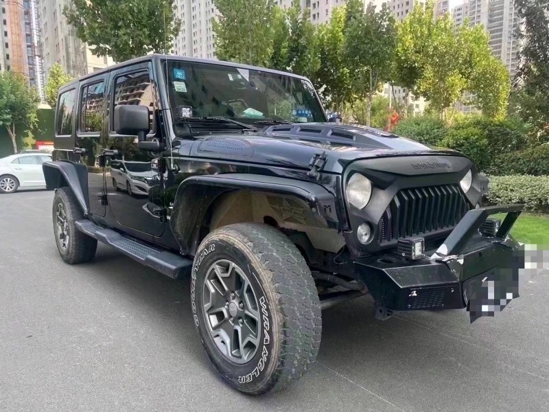枣庄18年Jeep牧马人3