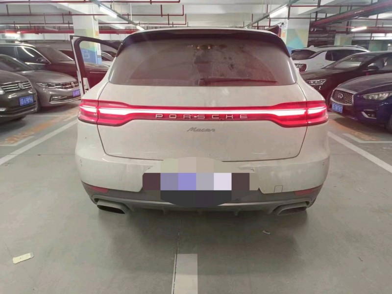重庆20年保时捷Macan2