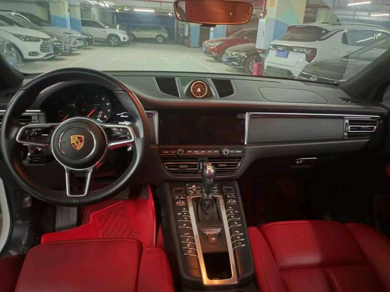 重庆20年保时捷Macan7