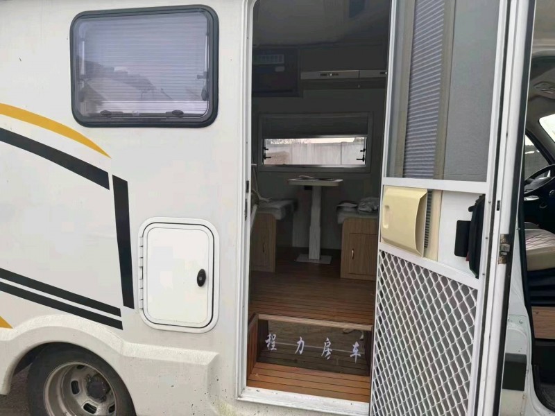 重庆19年依维柯房车5