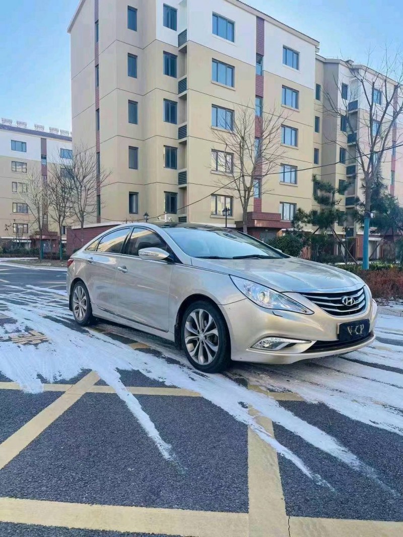 东营14年现代索纳塔八9