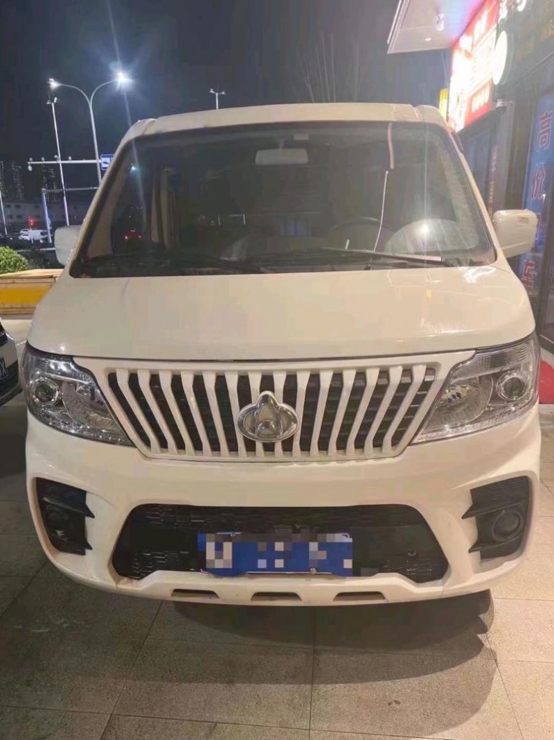 东营23年长安汽车睿行1