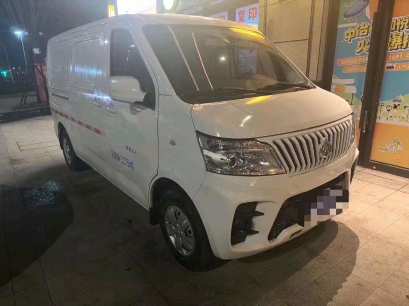 东营23年长安汽车睿行2